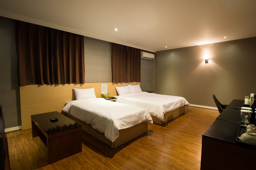 Pungnam Tourist Hotel Jeonju Extérieur photo
