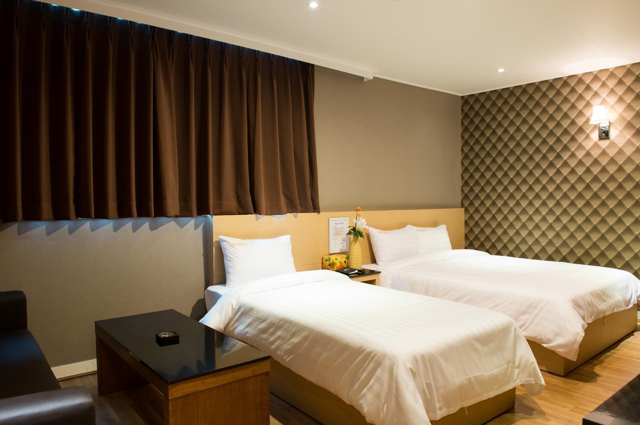 Pungnam Tourist Hotel Jeonju Extérieur photo
